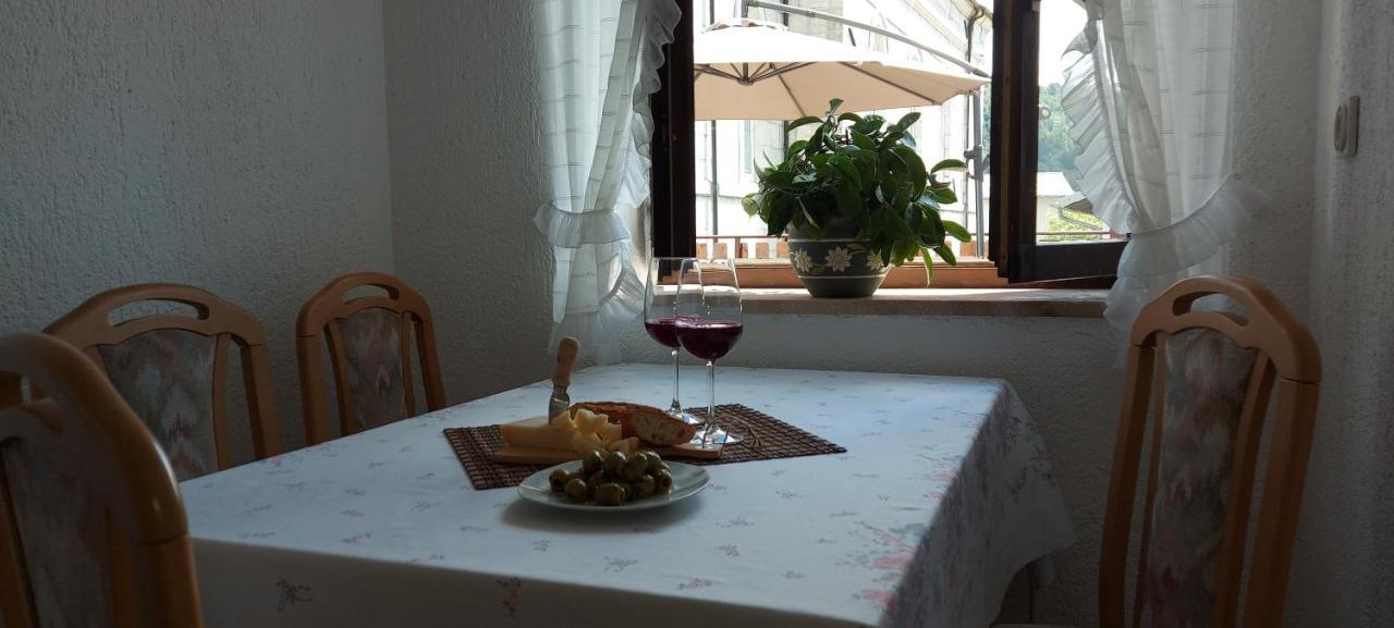 Apartma Pr' Ivani Miskorinovi Breginj Екстериор снимка